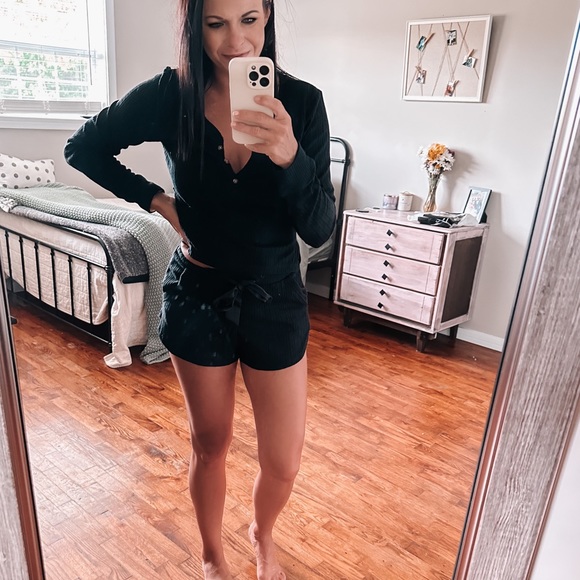 abercrombie 2 pieces black ribbed pajama set - Picture 2 of 6